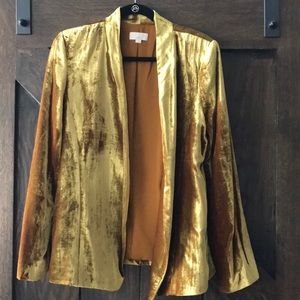 Gorgeous gold velvet blazer size Large.